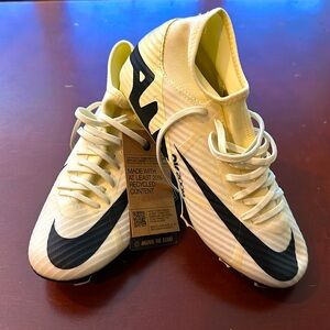 Nike mercurial soccer cleats. Size 5. Brand new with tags.